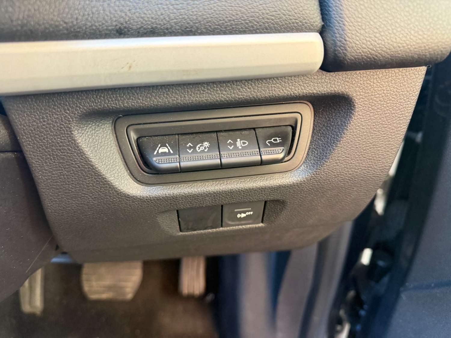 Used Renault Zoe 2020 for sale - 75960604: Photo 24