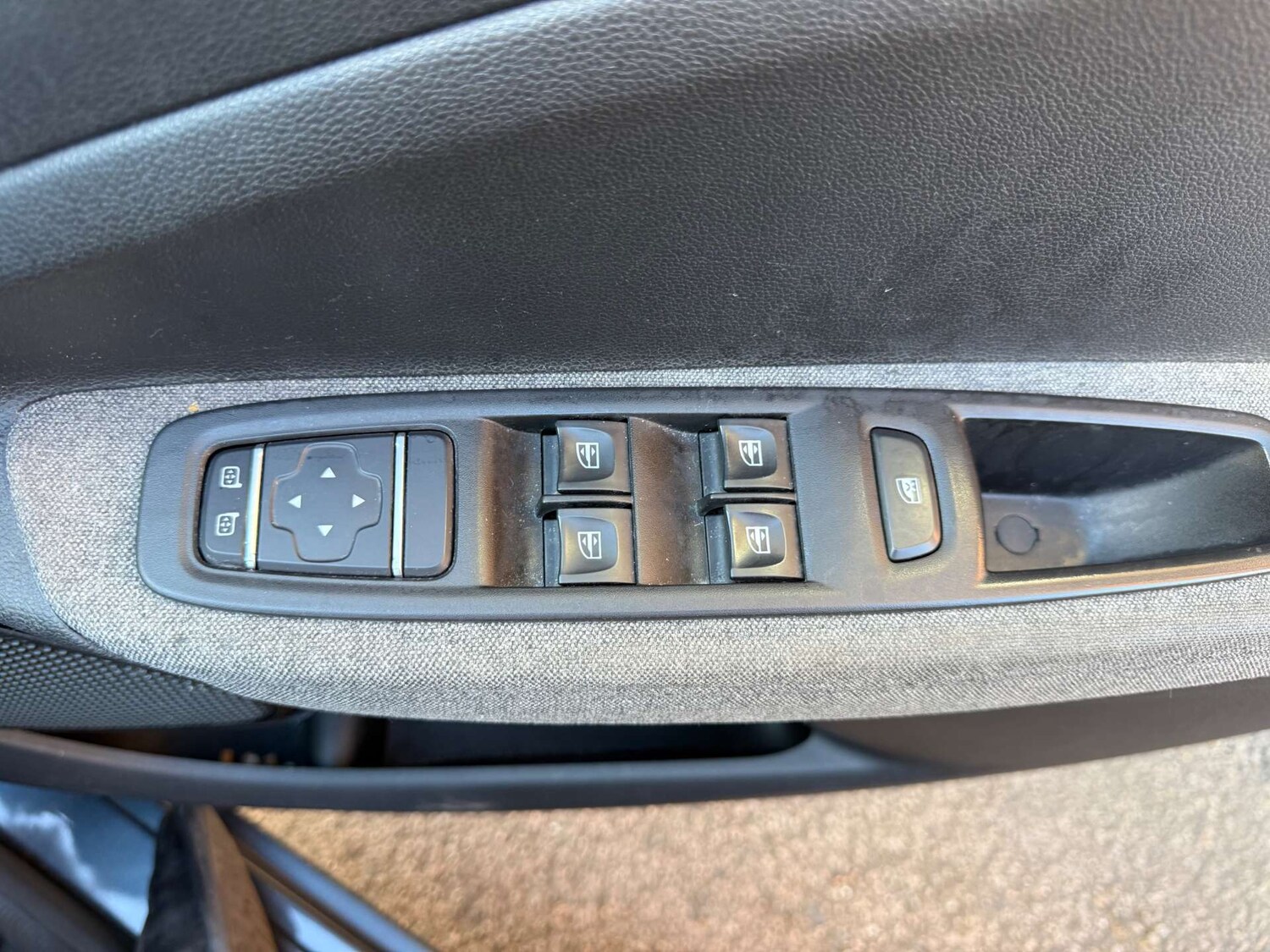 Used Renault Zoe 2020 for sale - 75960604: Photo 25