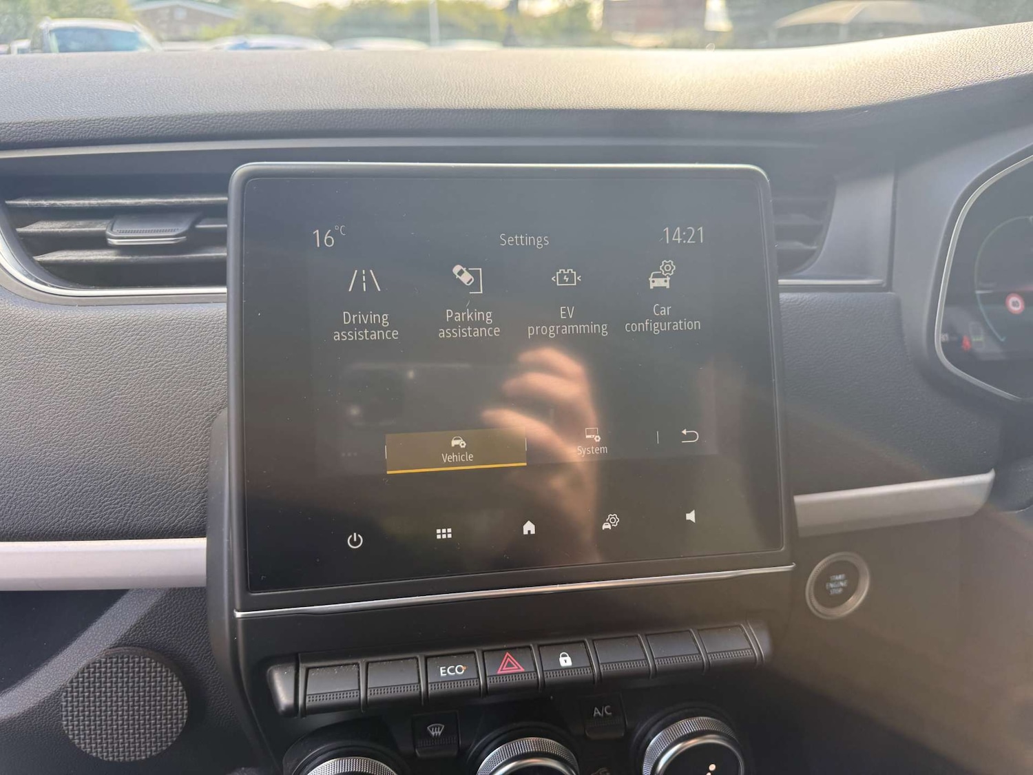 Used Renault Zoe 2020 for sale - 75960604: Photo 30