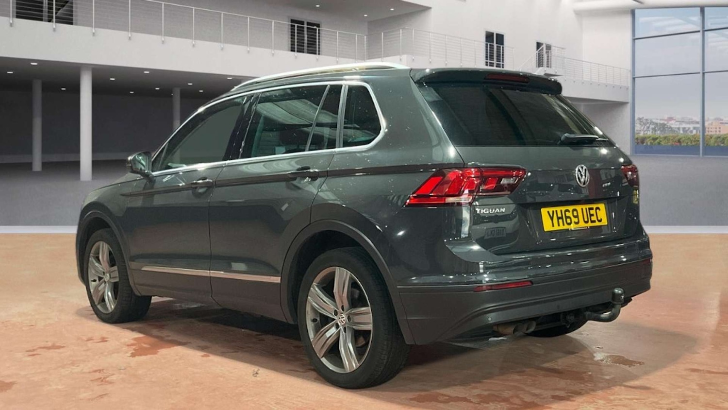 Used Volkswagen Tiguan 2019 for sale - 77045750: Photo 3