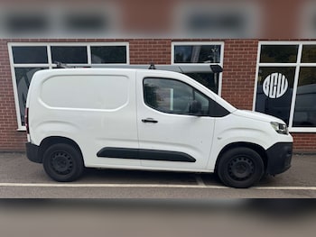 Used Citroen Berlingo 2021 for sale - 76107532: Photo