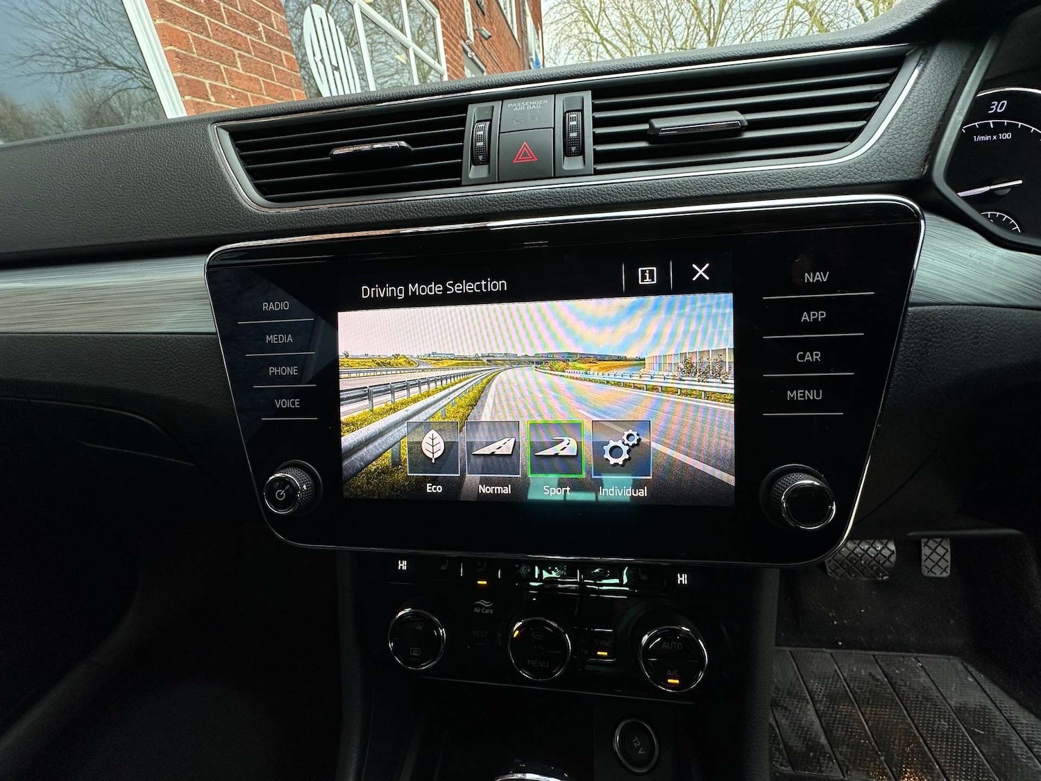 Used Skoda Superb 2019 for sale - 77431925: Photo 19