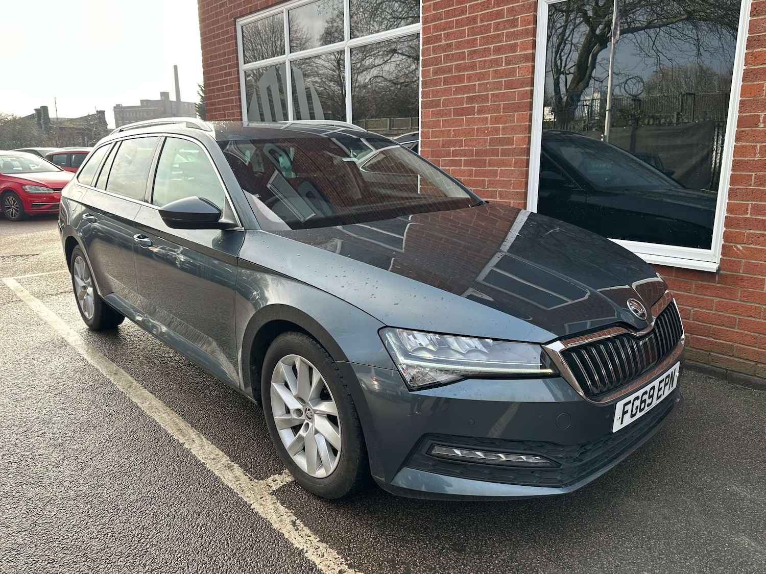 Used Skoda Superb 2019 for sale - 77431925: Photo 2