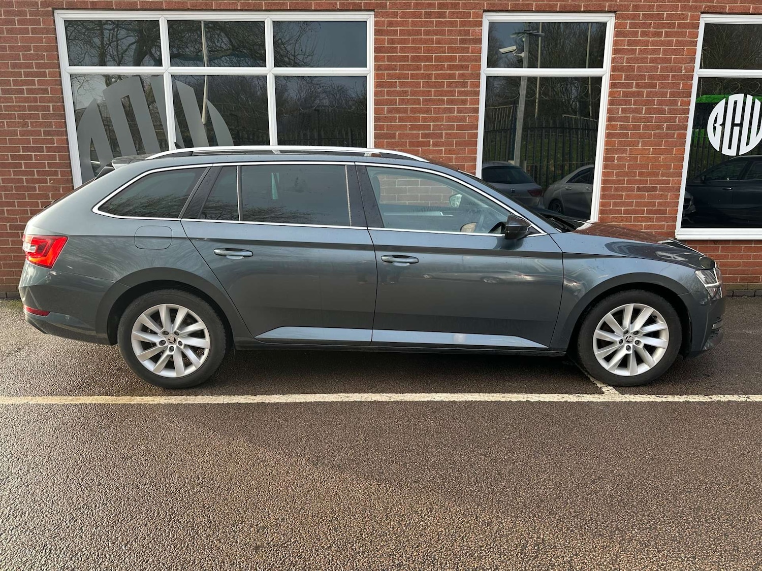 Used Skoda Superb 2019 for sale - 77431925: Photo 4