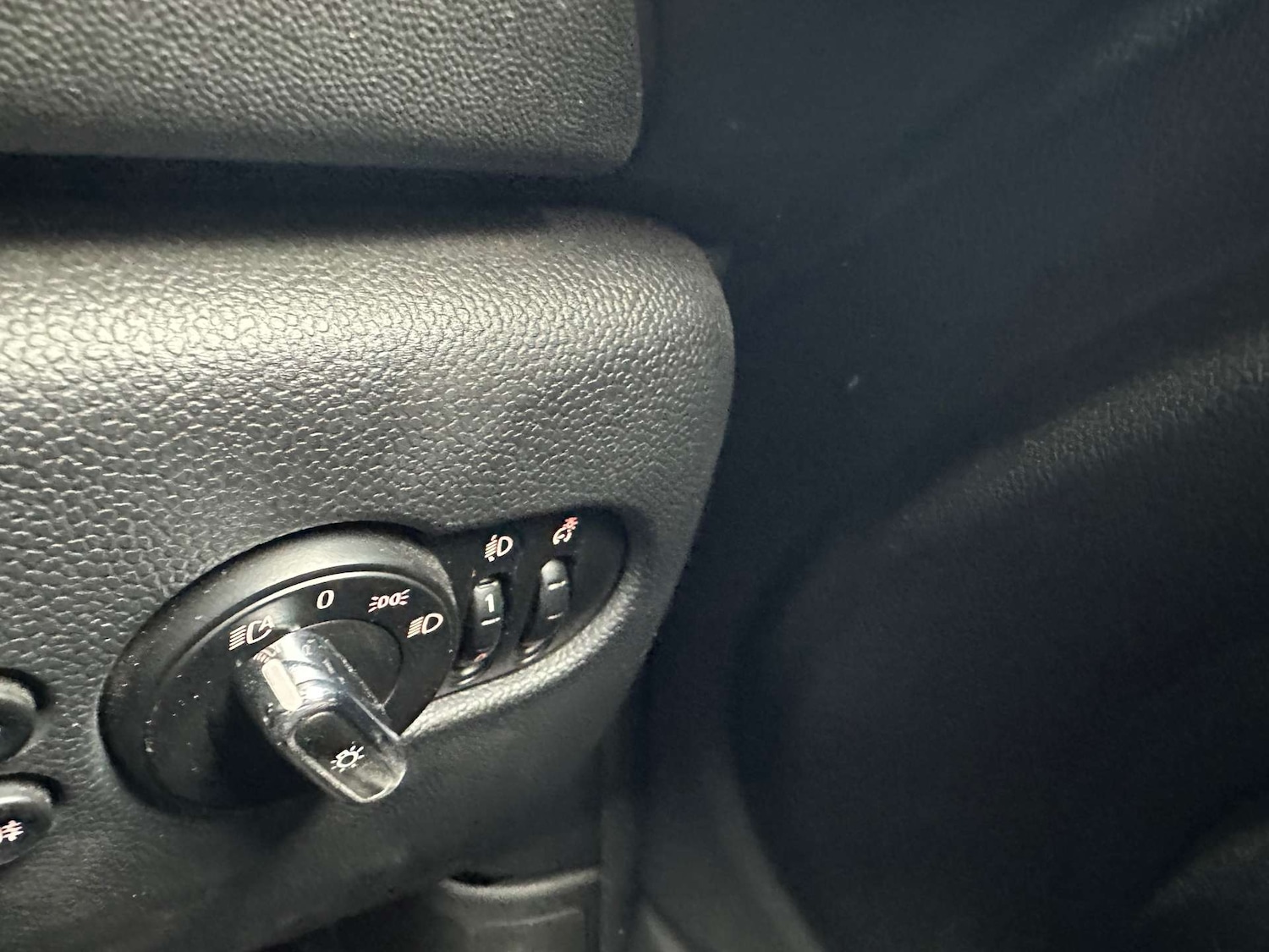 Used MINI Hatch 2019 for sale - 76126186: Photo 18