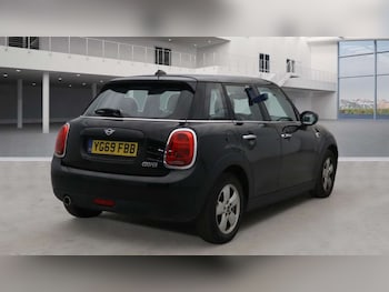 Used MINI Hatch 2019 for sale - 76126186: Photo 4