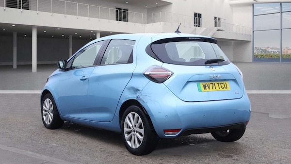 Used Renault Zoe 2021 for sale - 76301987: Photo 2