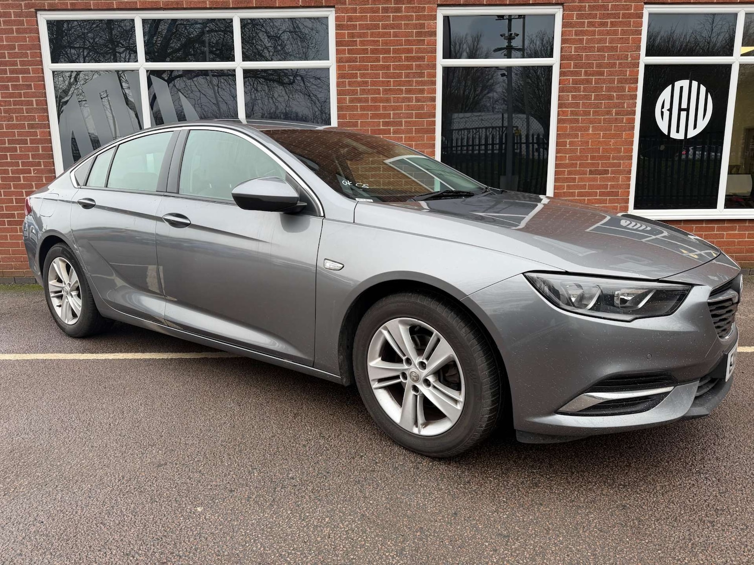 Used Vauxhall Insignia 2019 for sale - 77622860: Photo 1