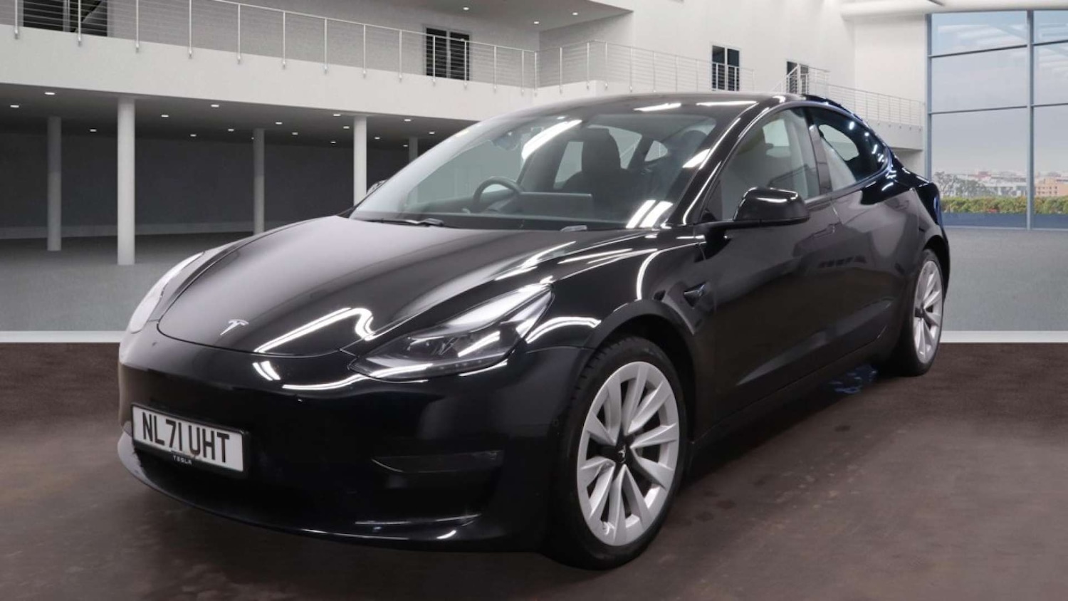Used Tesla Model 3 2021 for sale - 77224840: Photo 2