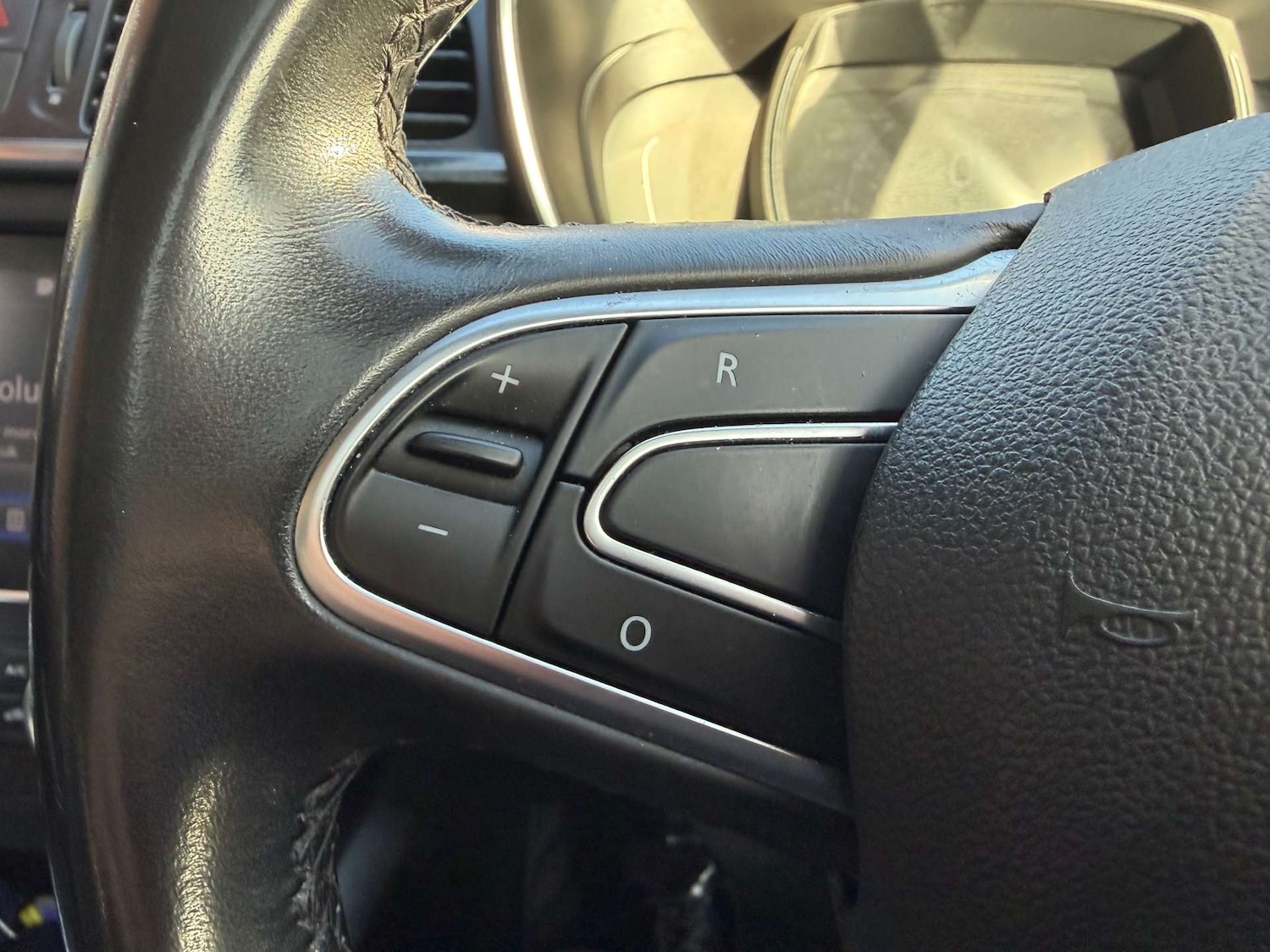 Used Renault Kadjar 2019 for sale - 76469530: Photo 32