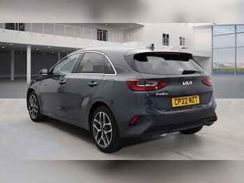 Used Kia Ceed 2022 for sale - 76969228: Photo