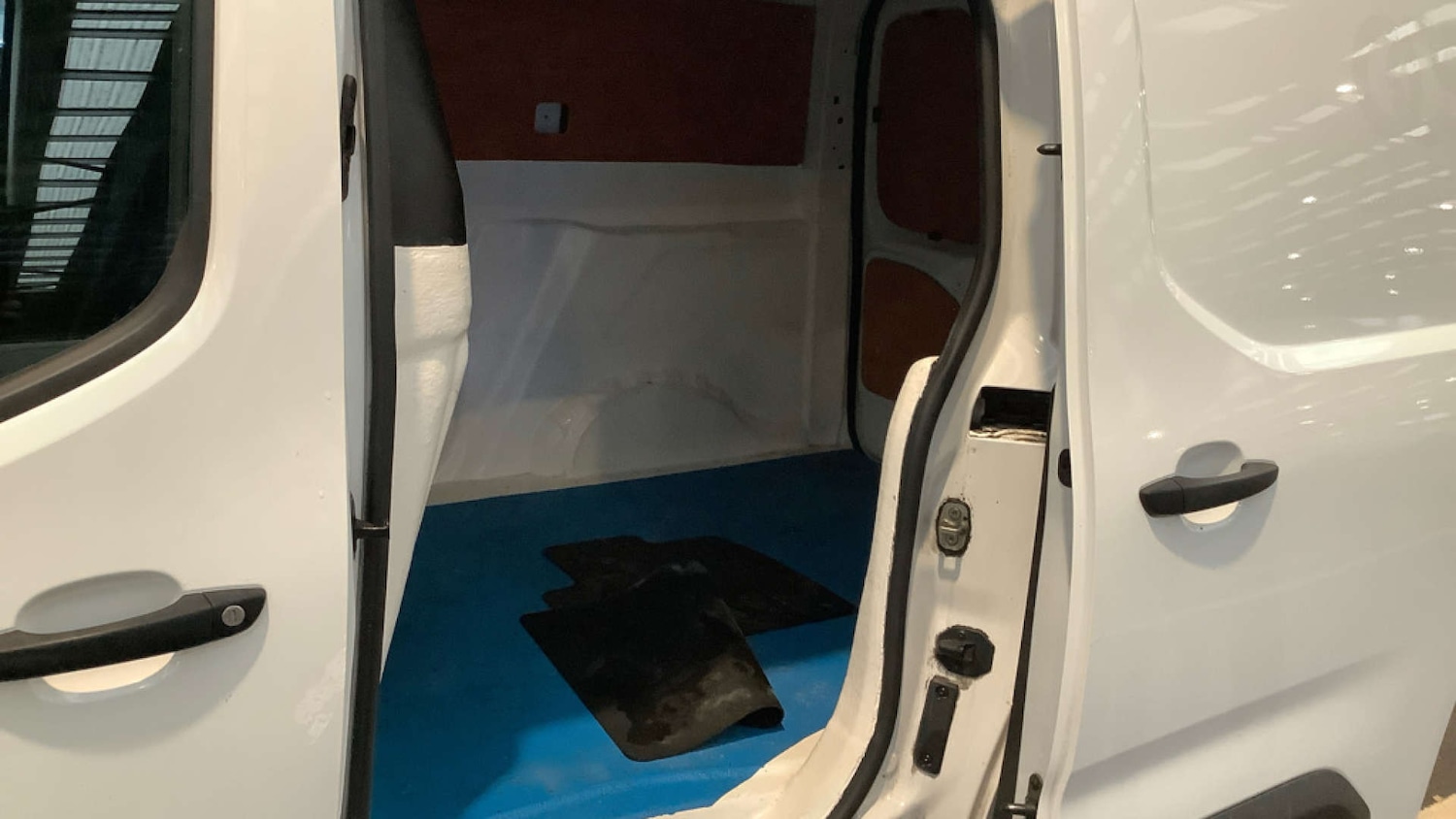 Used Peugeot Partner 2021 for sale - 77837326: Photo 11