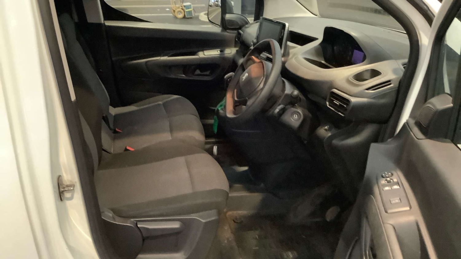 Used Peugeot Partner 2021 for sale - 77837326: Photo 9