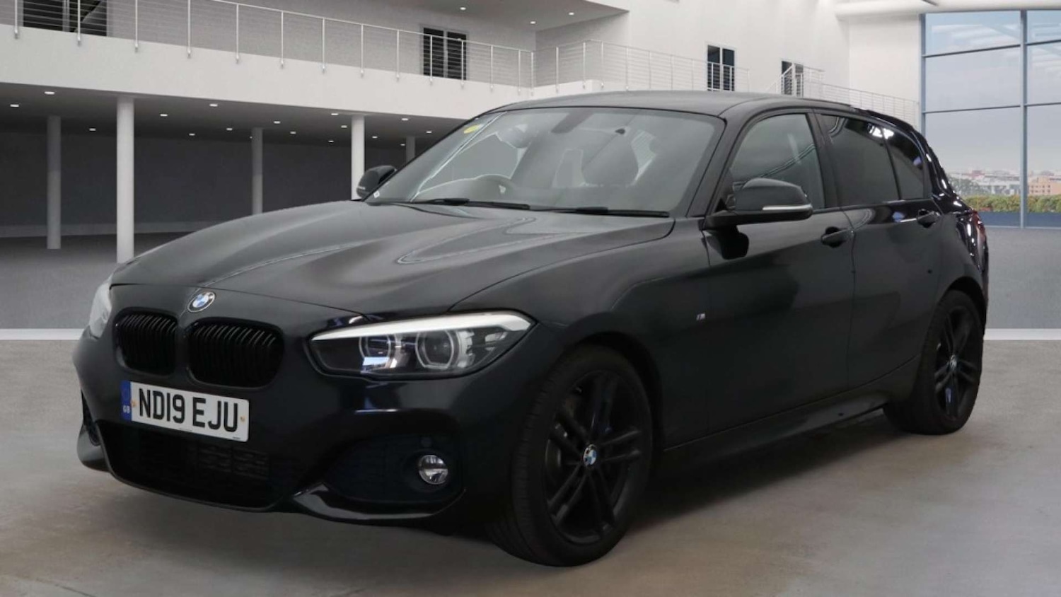 Used BMW 1 Series 2019 for sale - 76536185: Photo 2