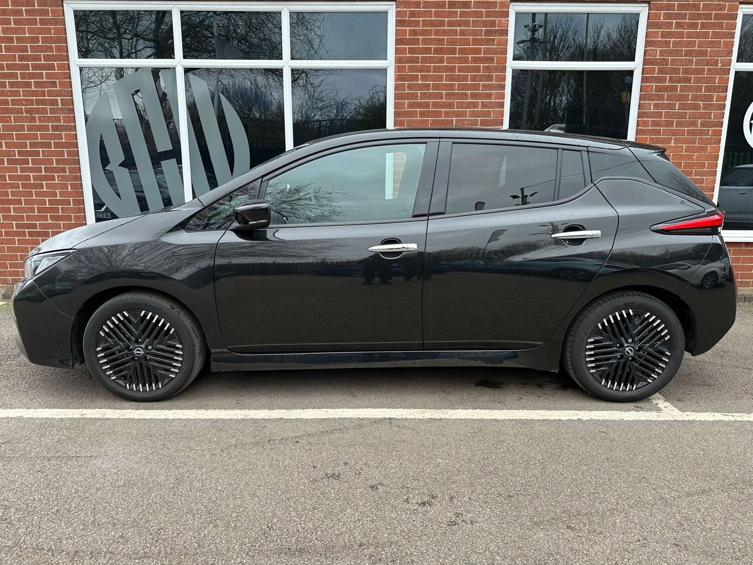 Used Nissan Leaf 2022 for sale - 77847505: Photo 7