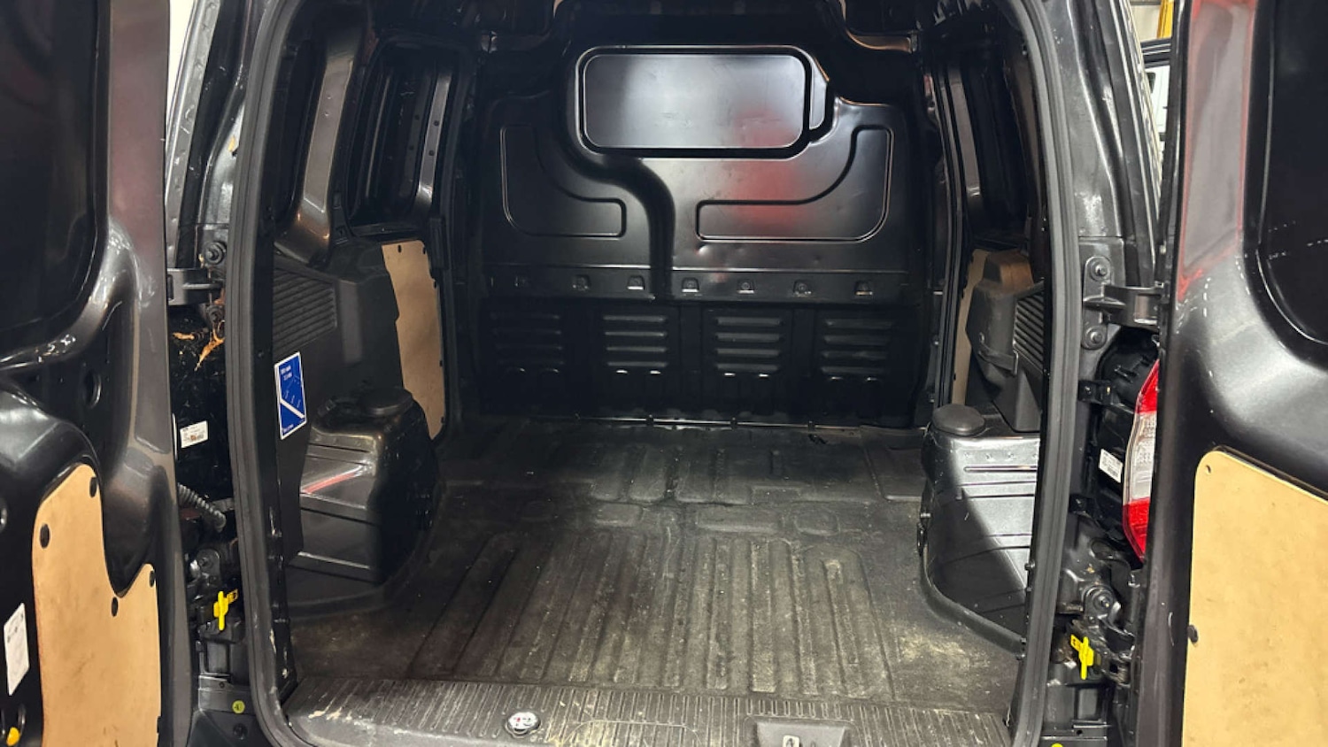 Used Ford Transit Courier 2021 for sale - 76281758: Photo 7