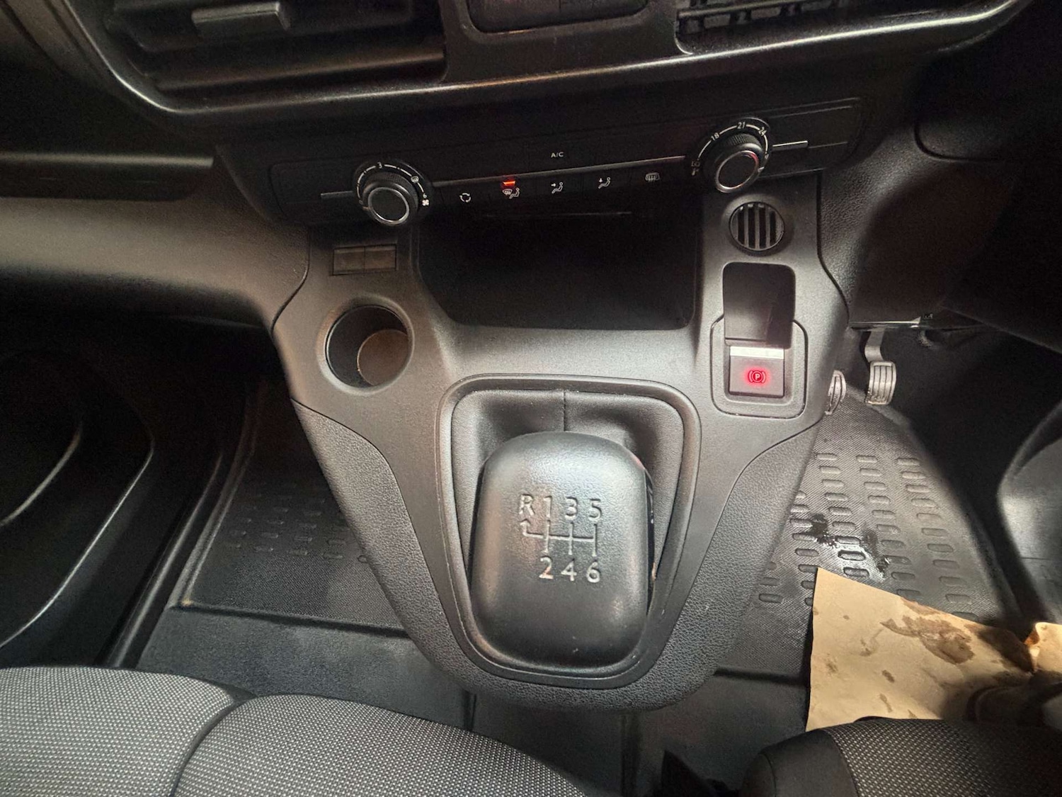 Used Citroen Berlingo 2022 for sale - 76340731: Photo 28