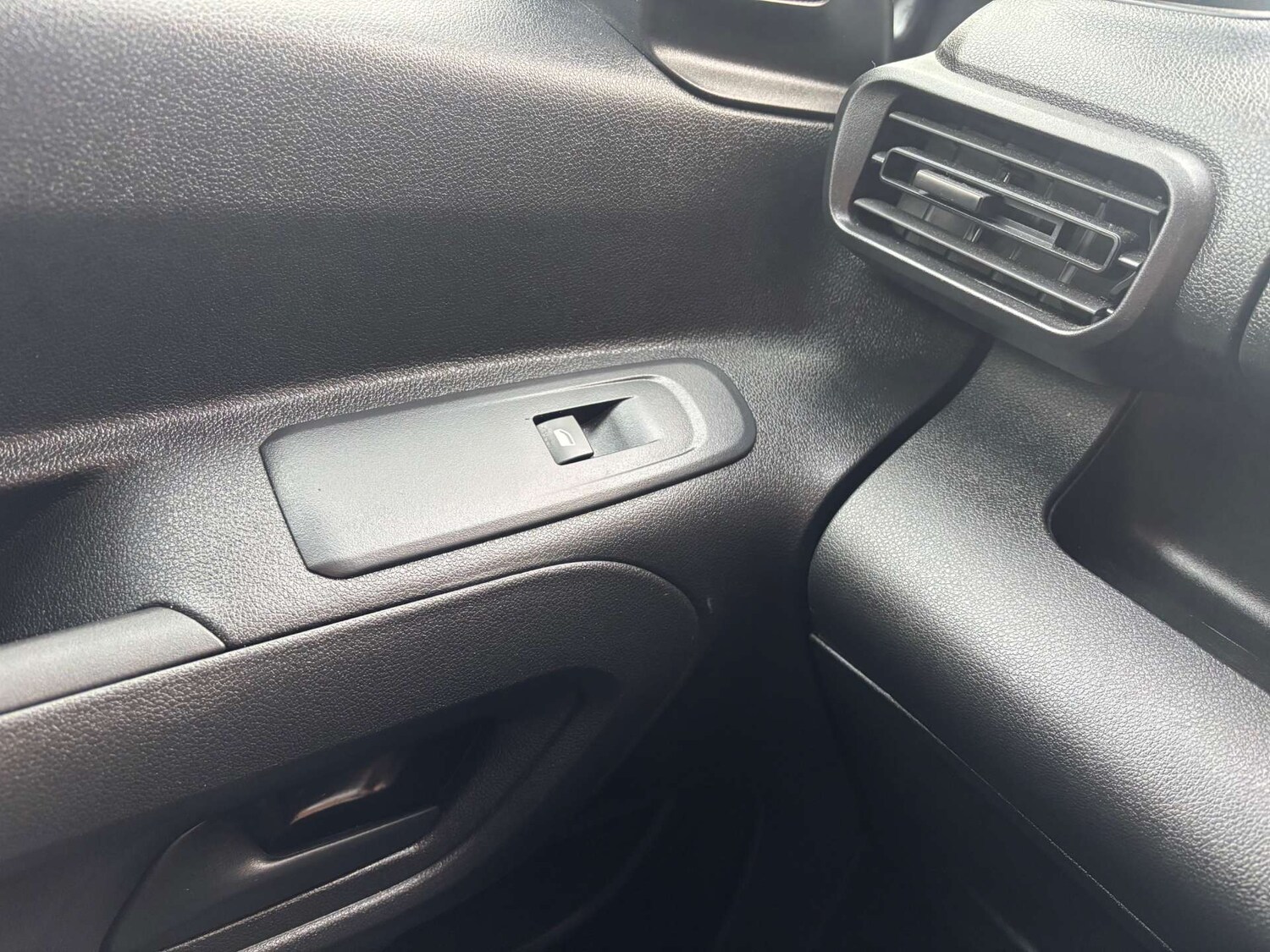 Used Citroen Berlingo 2022 for sale - 76340731: Photo 42