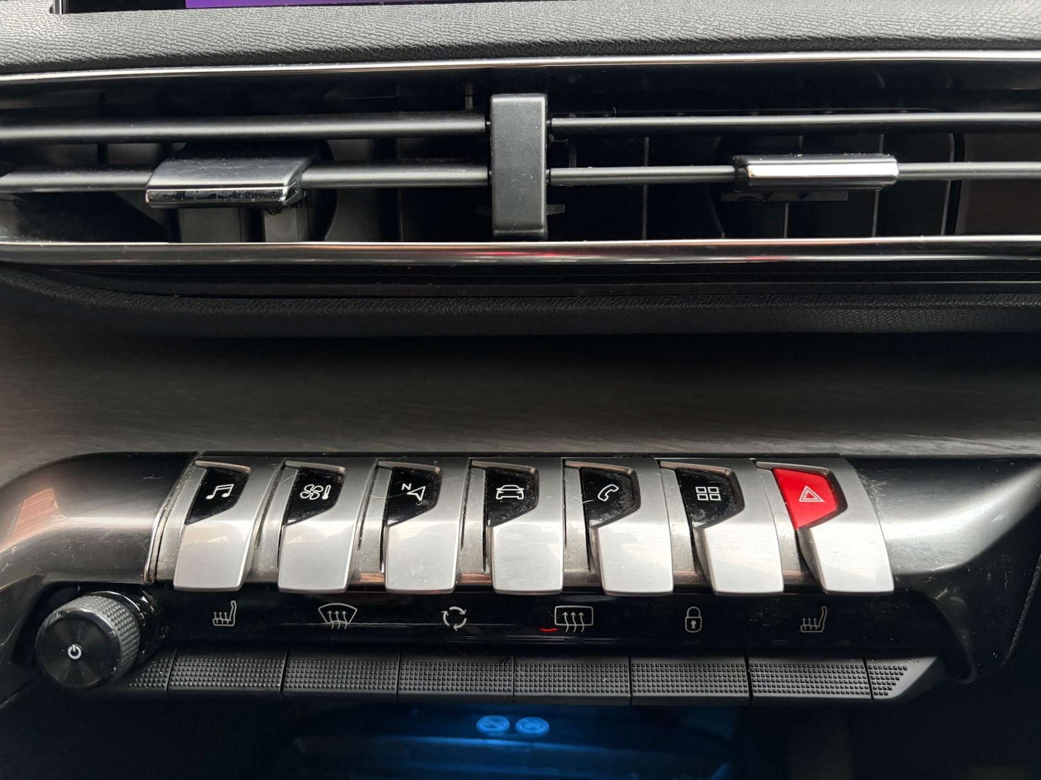 Used Peugeot 3008 2020 for sale - 77805523: Photo 36