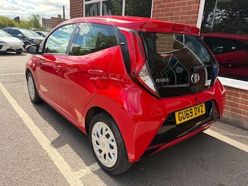 Used Toyota AYGO 2019 for sale - 79819896: Photo
