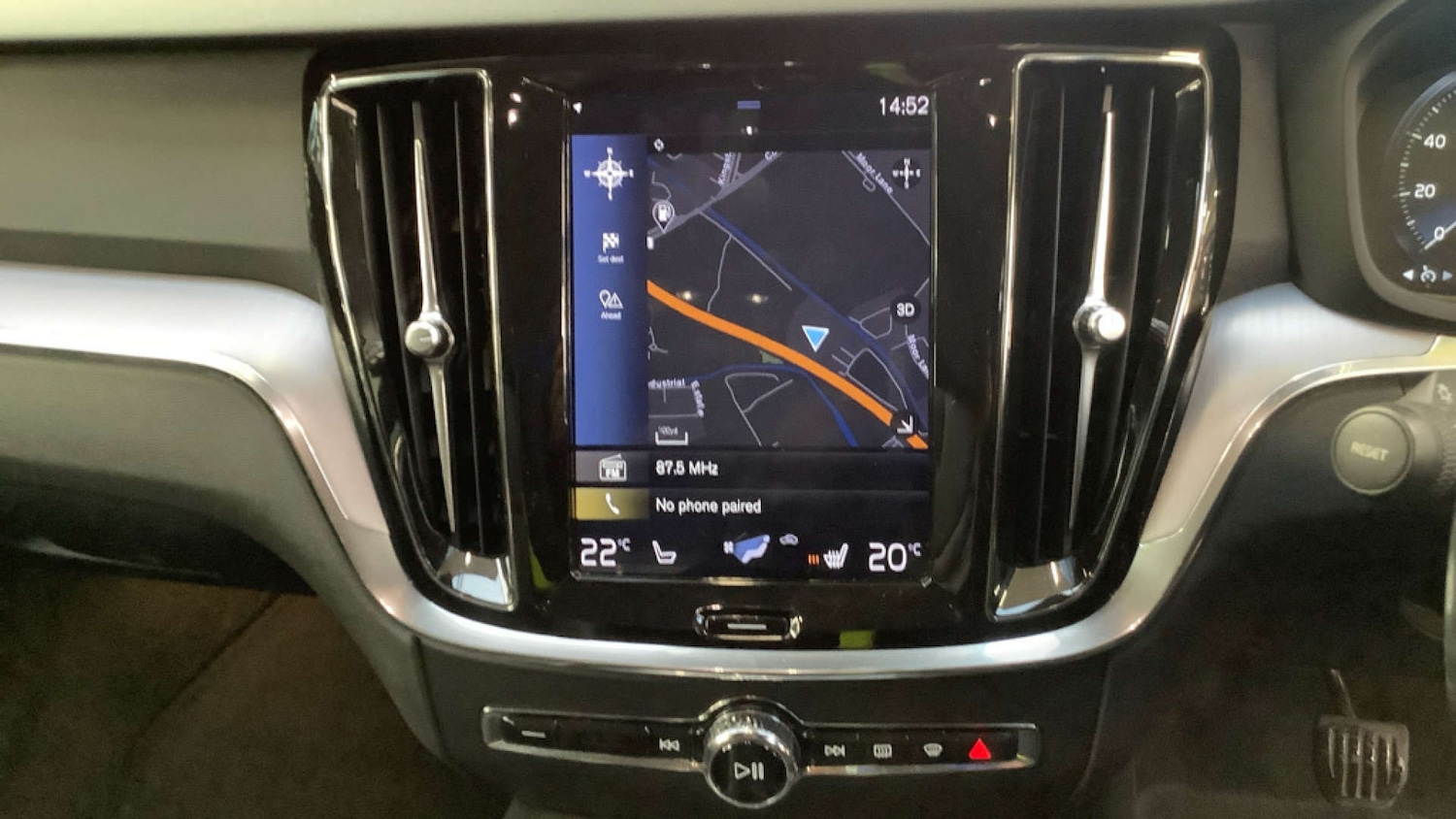 Used Volvo V60 2019 for sale - 77159478: Photo 10