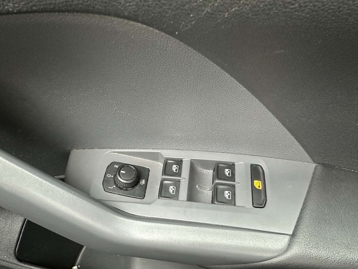 Used Volkswagen T-Cross 2020 for sale - 76132426: Photo 24