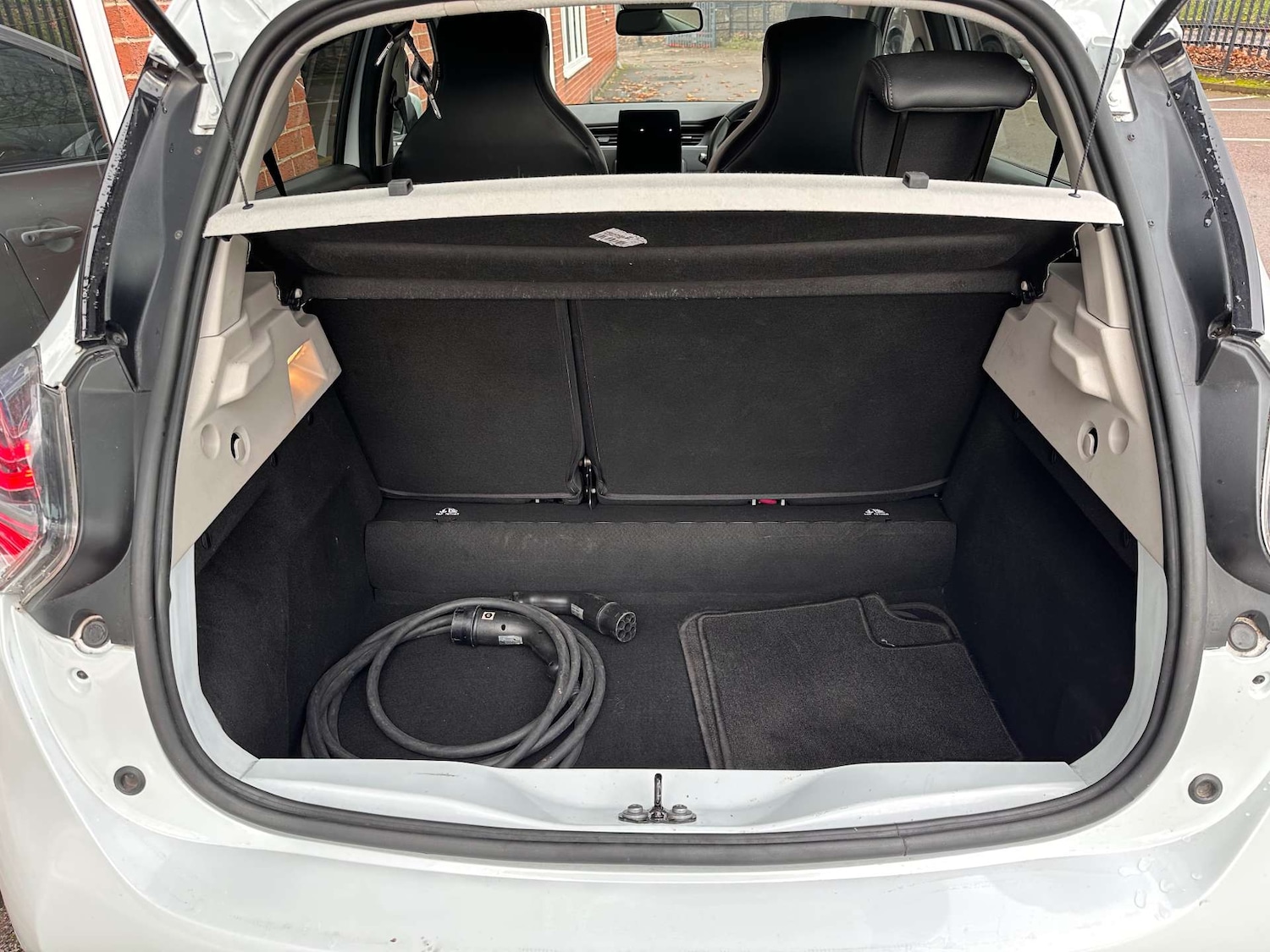 Used Renault Zoe 2021 for sale - 76848854: Photo 11