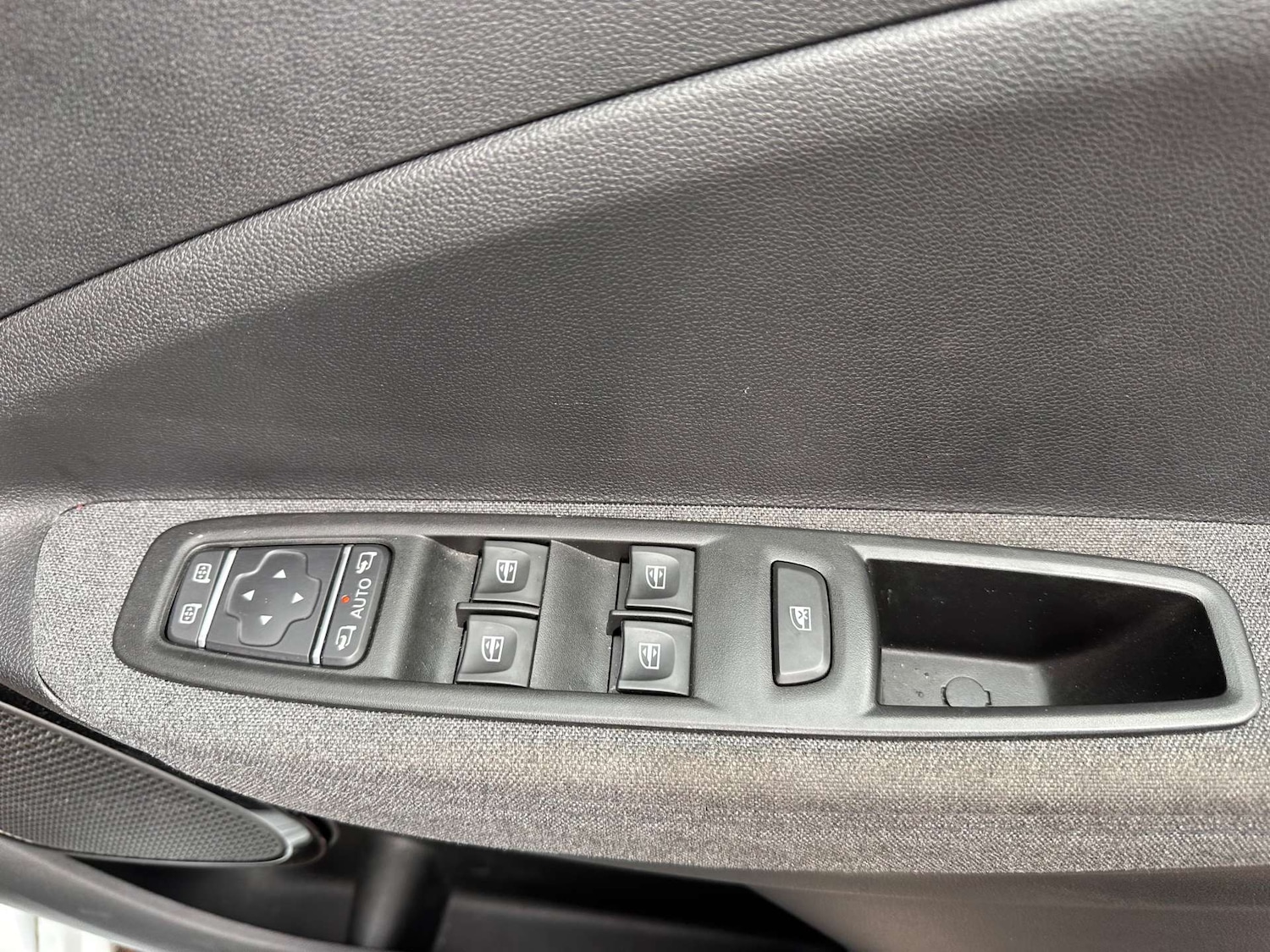 Used Renault Zoe 2021 for sale - 76848854: Photo 14