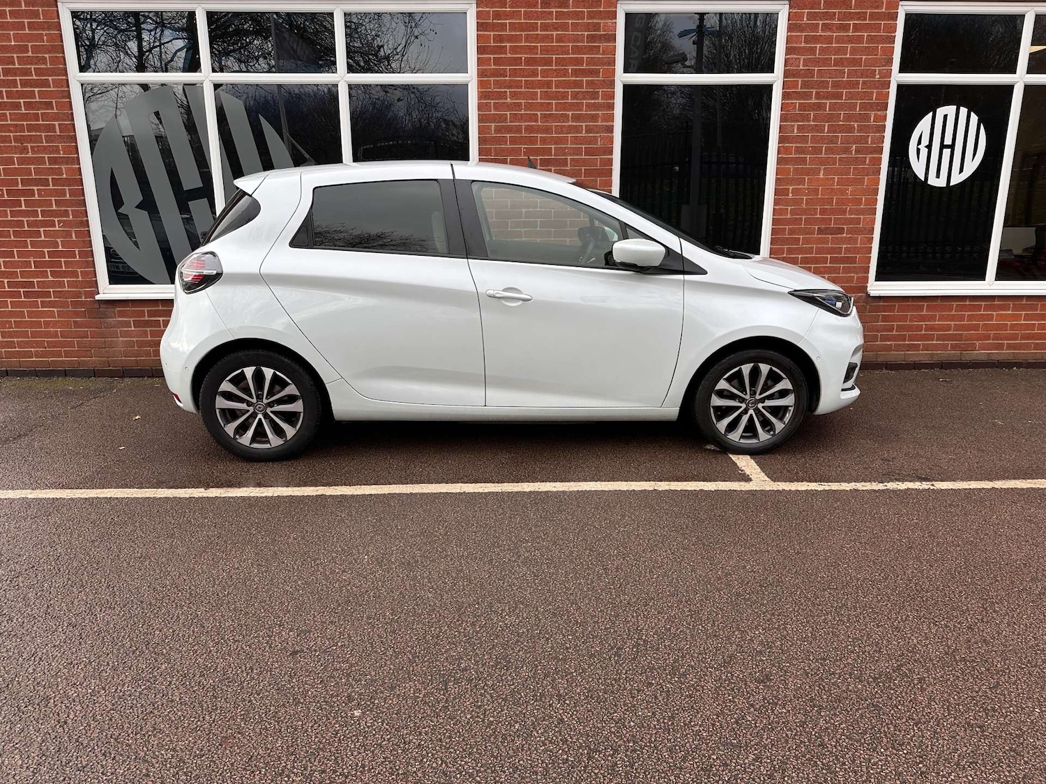 Used Renault Zoe 2021 for sale - 76848854: Photo 2