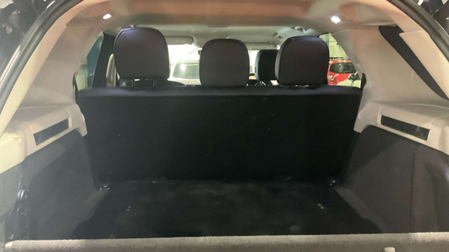 Used Land Rover Discovery 2019 for sale - 77938508: Photo 7