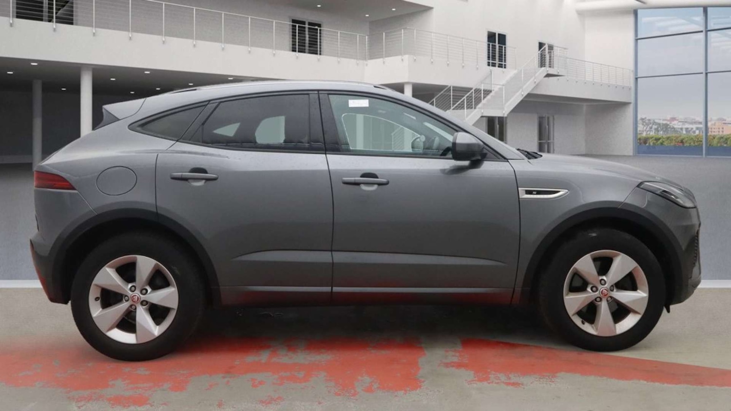 Used Jaguar E-Pace 2019 for sale - 76536186: Photo 5