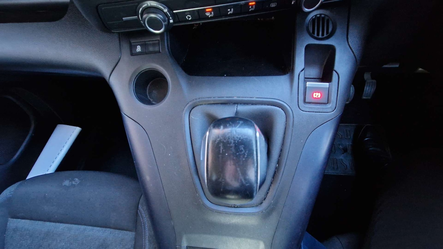 Used Peugeot Rifter 2020 for sale - 76959856: Photo 17