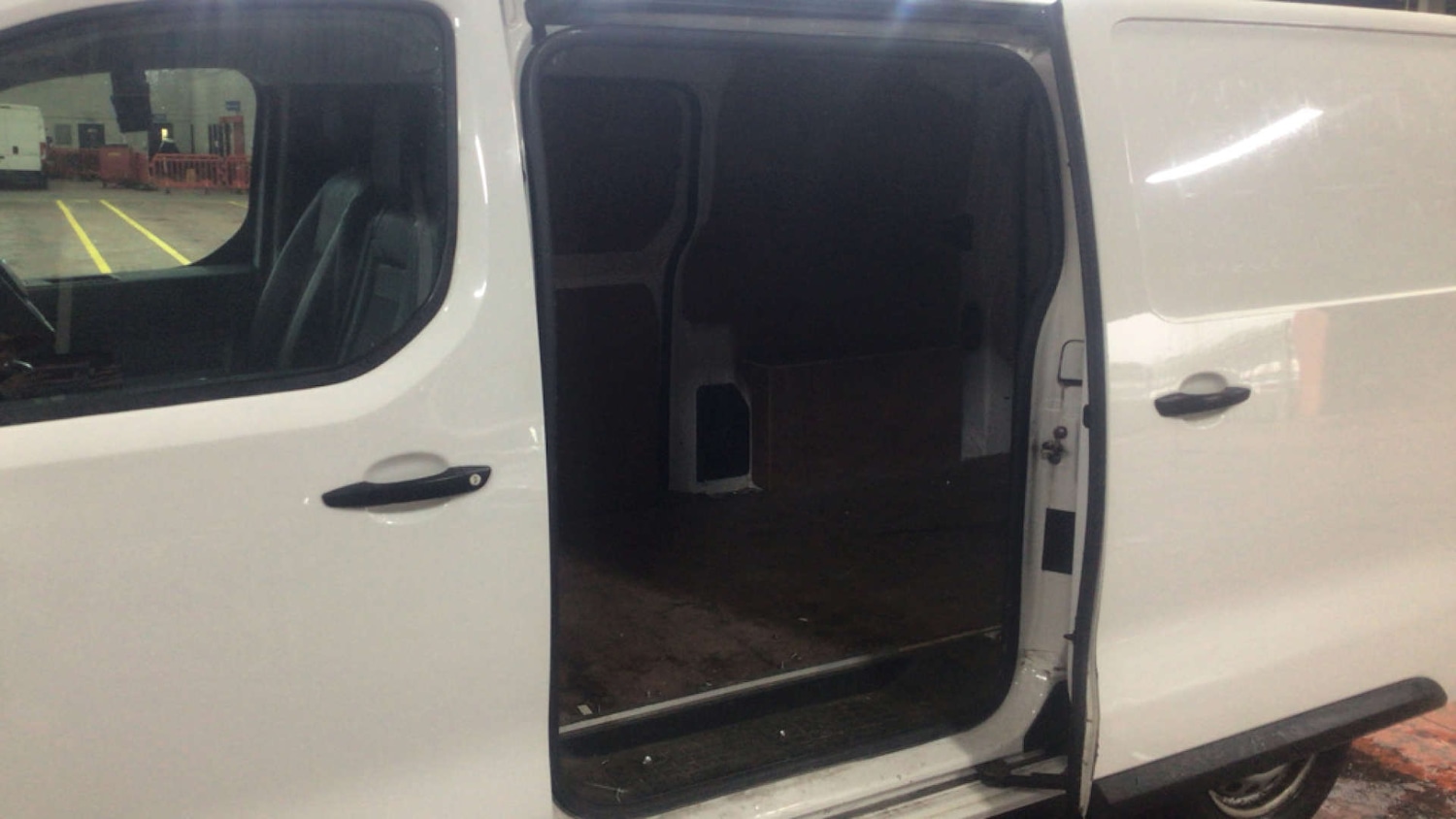 Used Citroen Dispatch 2020 for sale - 76642954: Photo 8