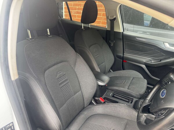 Used Ford Focus 2021 for sale - 76277631: Photo 41