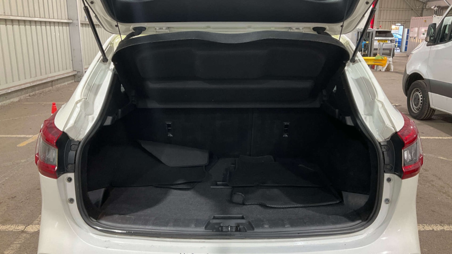 Used Nissan Qashqai 2019 for sale - 77118044: Photo 7