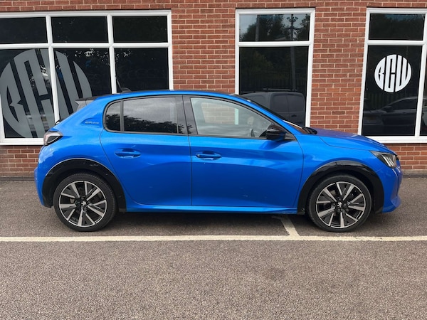 Used Peugeot 208 2021 for sale - 76277712: Photo 2