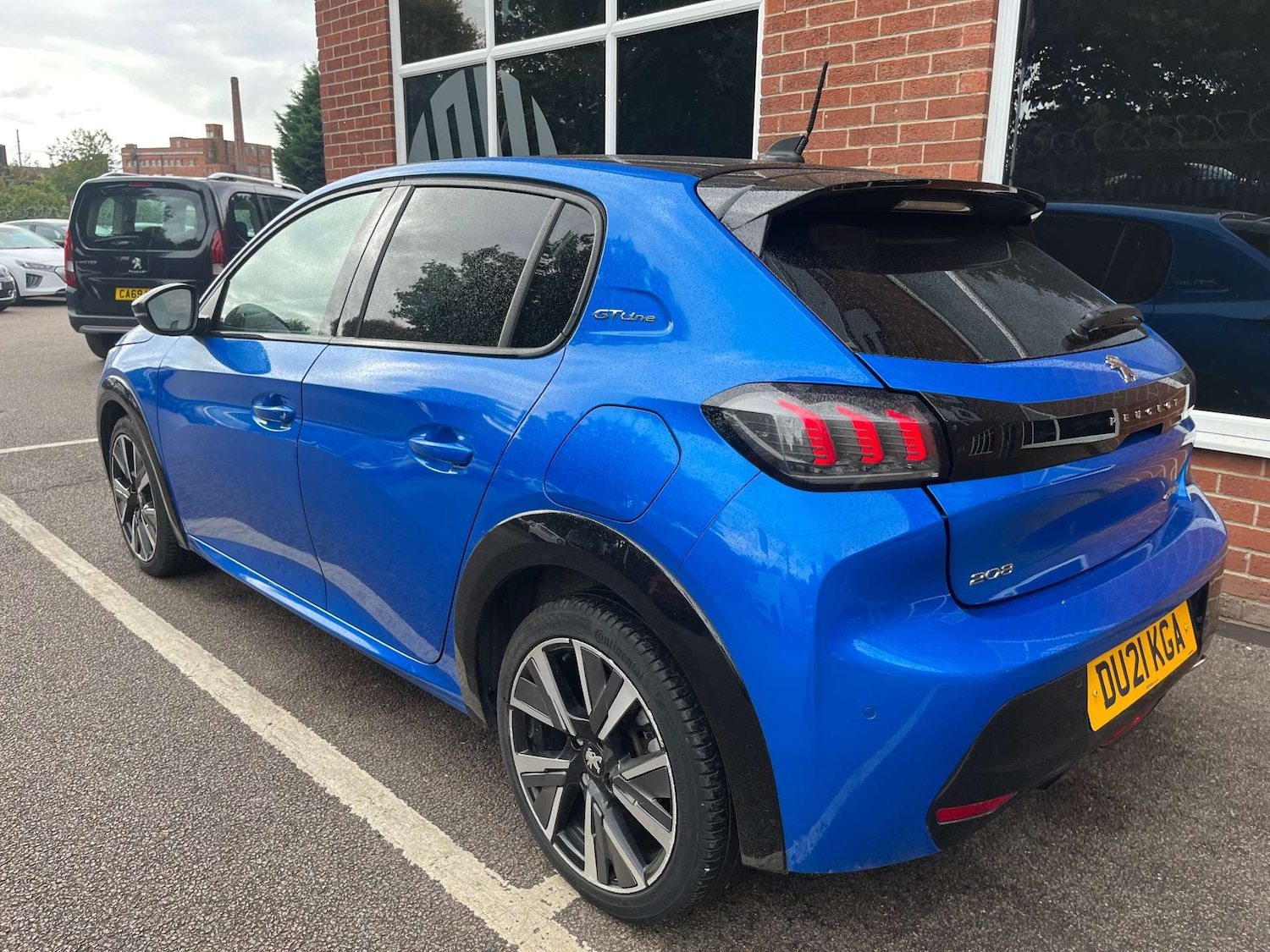 Used Peugeot 208 2021 for sale - 76277712: Photo 6