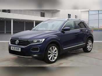 Used Volkswagen T-Roc 2019 for sale - 77573069: Photo