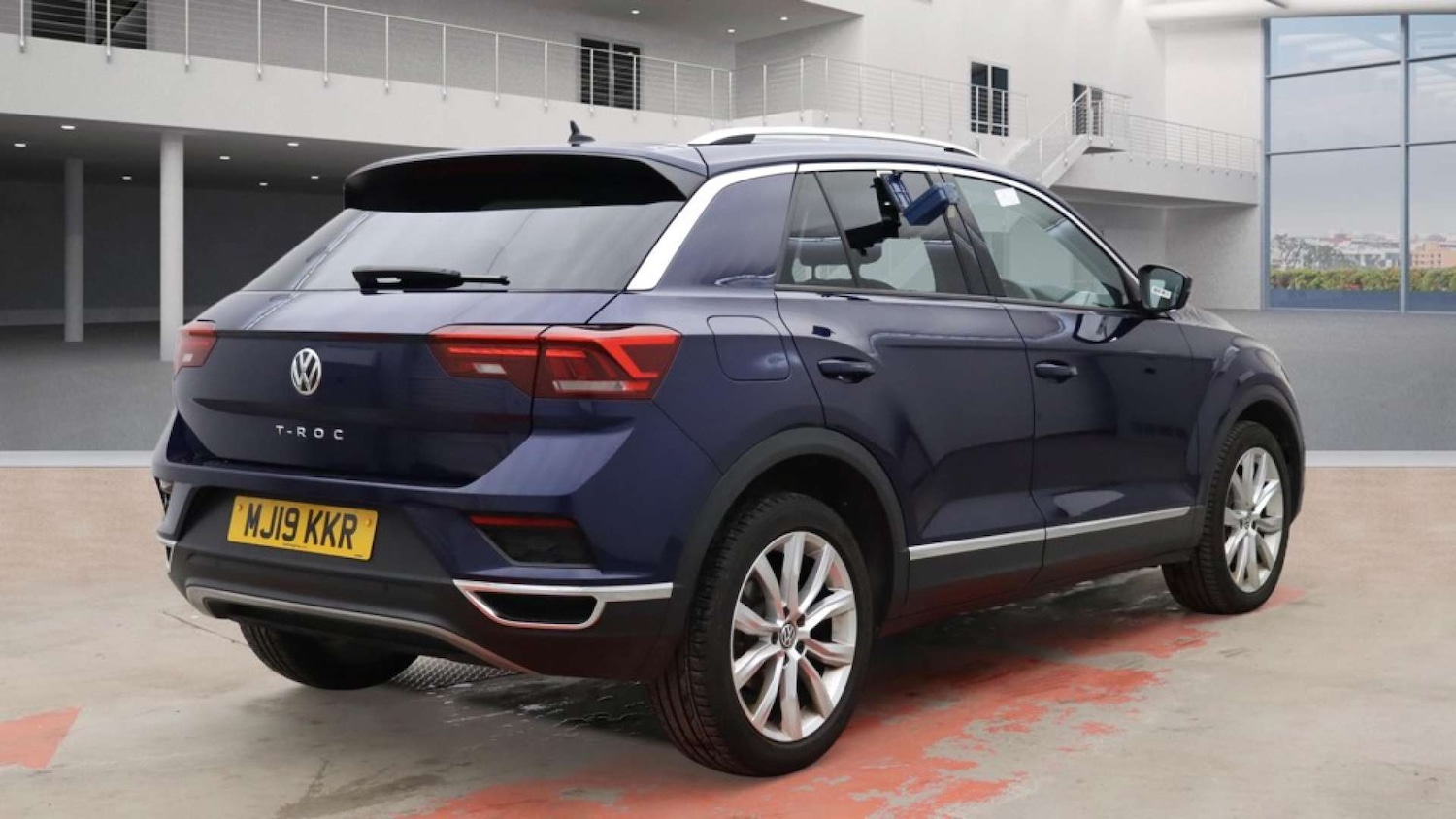 Used Volkswagen T-Roc 2019 for sale - 77573069: Photo 4