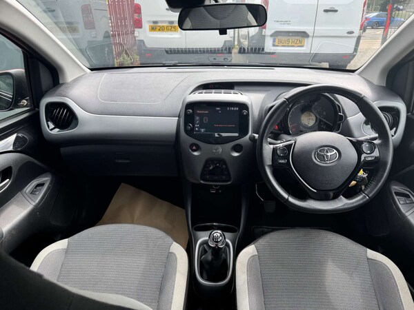 Used Toyota AYGO 2020 for sale - 76277665: Photo 12