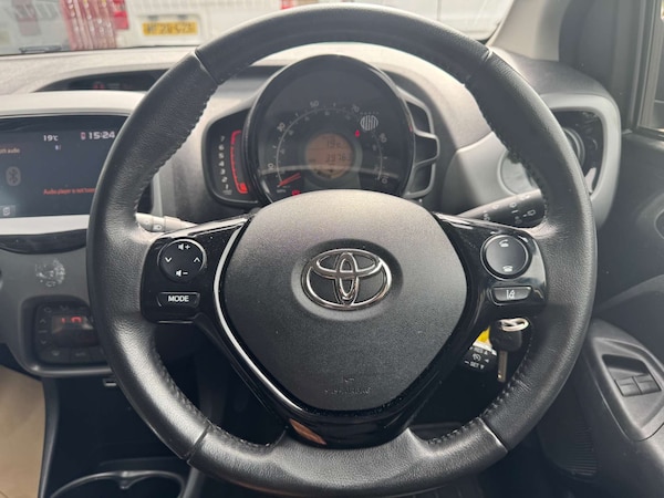 Used Toyota AYGO 2020 for sale - 76277665: Photo 14