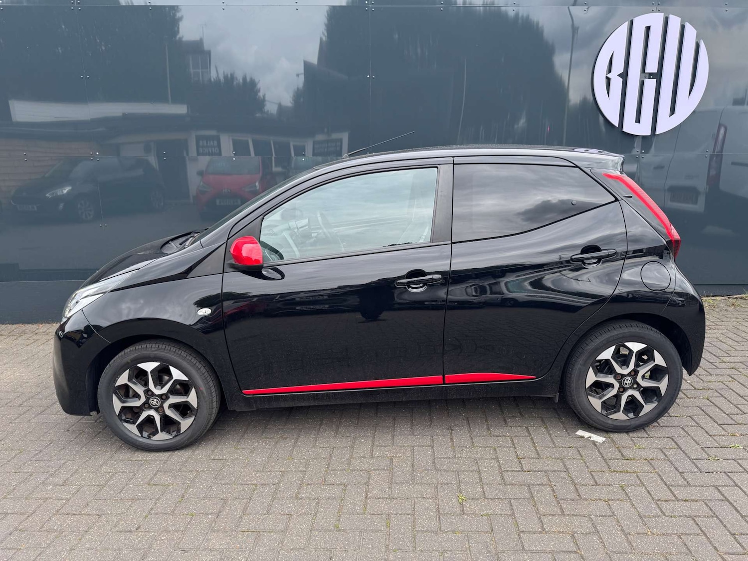Used Toyota AYGO 2020 for sale - 76277665: Photo 2