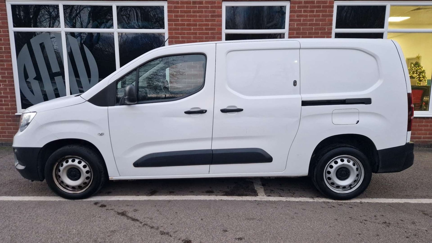 Used Vauxhall Combo 2021 for sale - 77045748: Photo 3