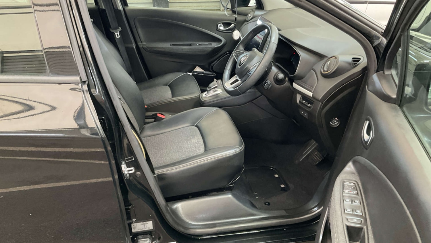 Used Renault Zoe 2022 for sale - 77682116: Photo 9