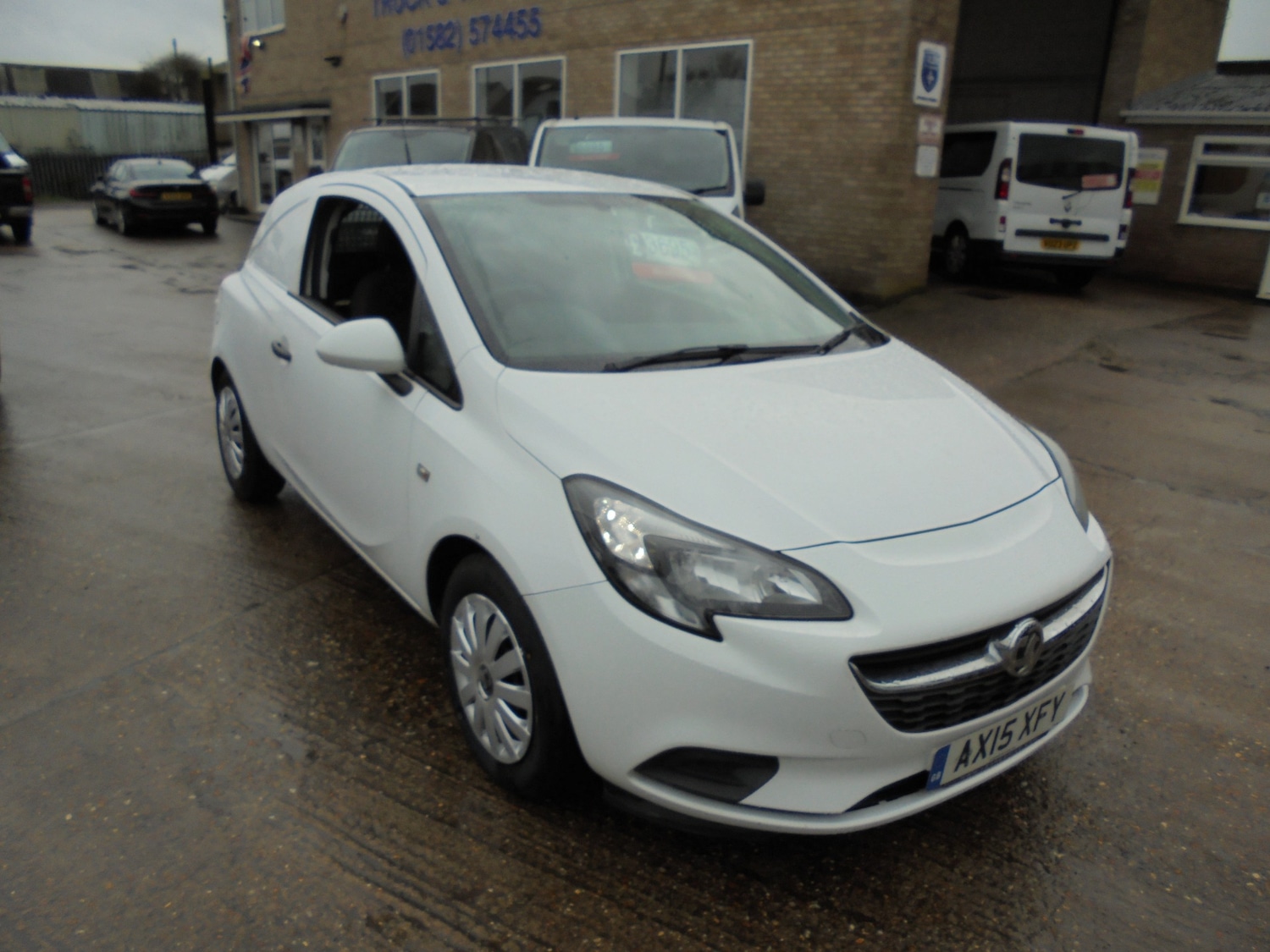 Used Vauxhall Corsa 2015 for sale - 76877860: Photo 1