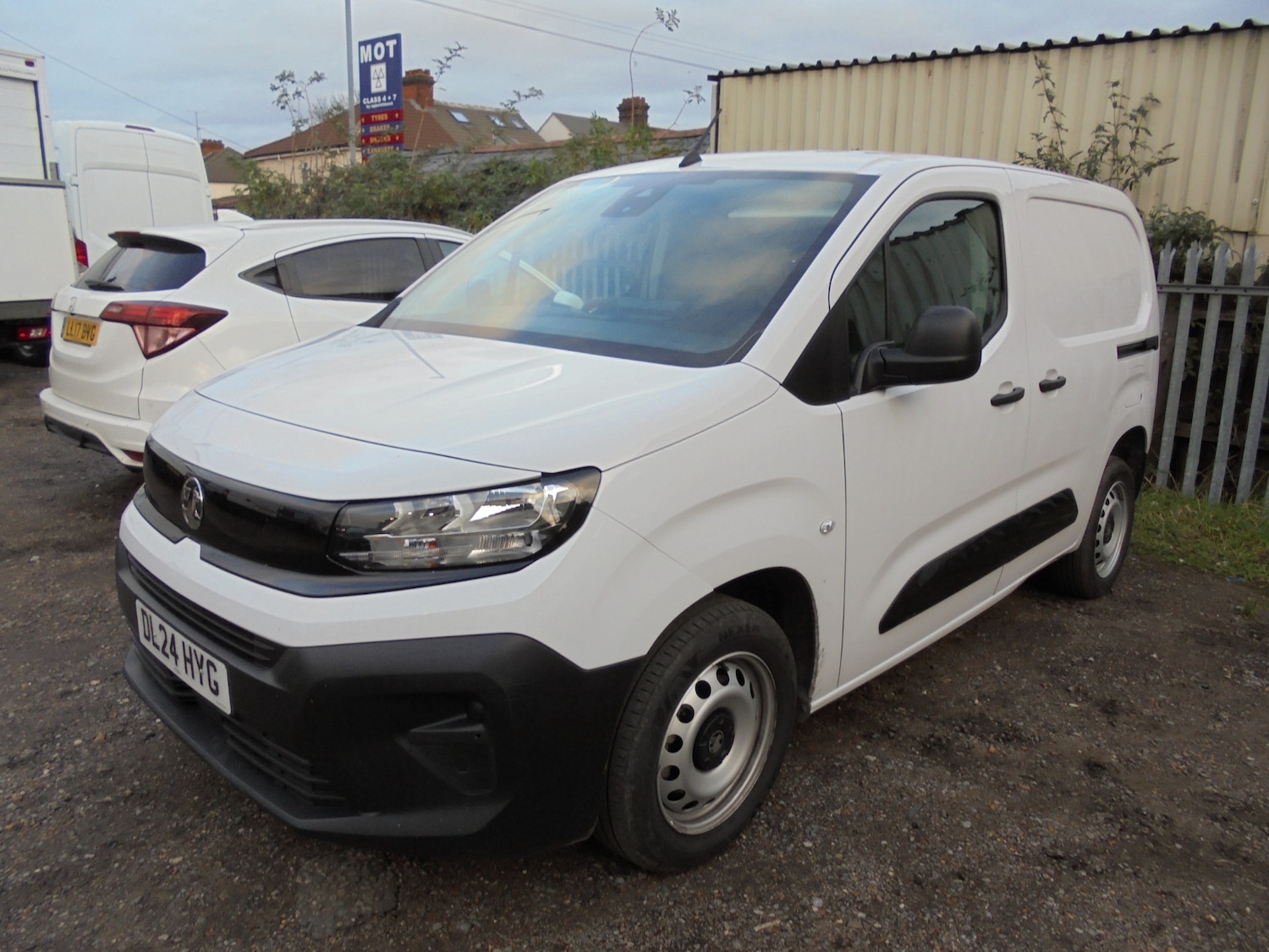Used Vauxhall Combo 2024 for sale - 76738007: Photo 1