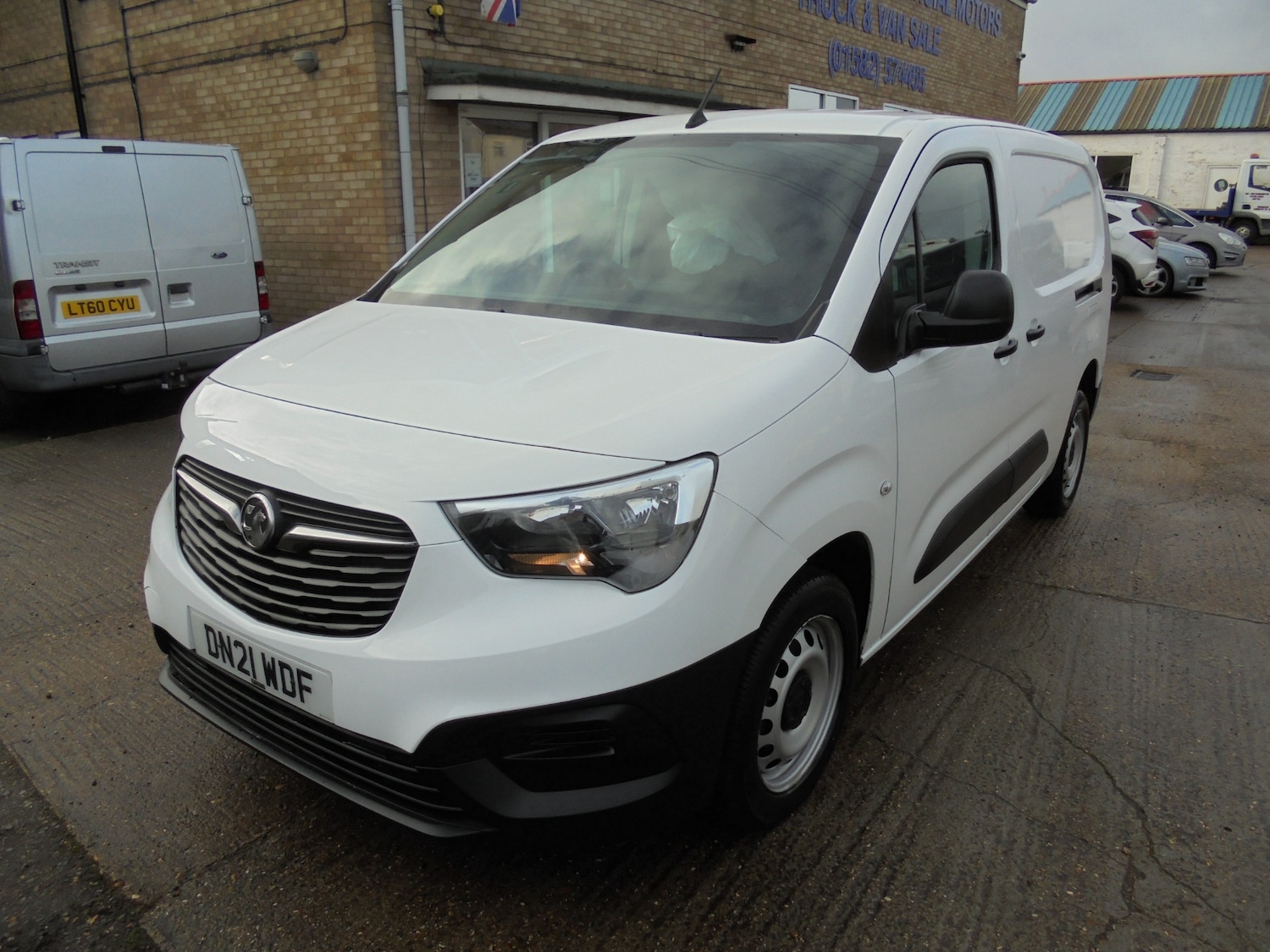 Used Vauxhall Combo 2021 for sale - 77168395: Photo 2