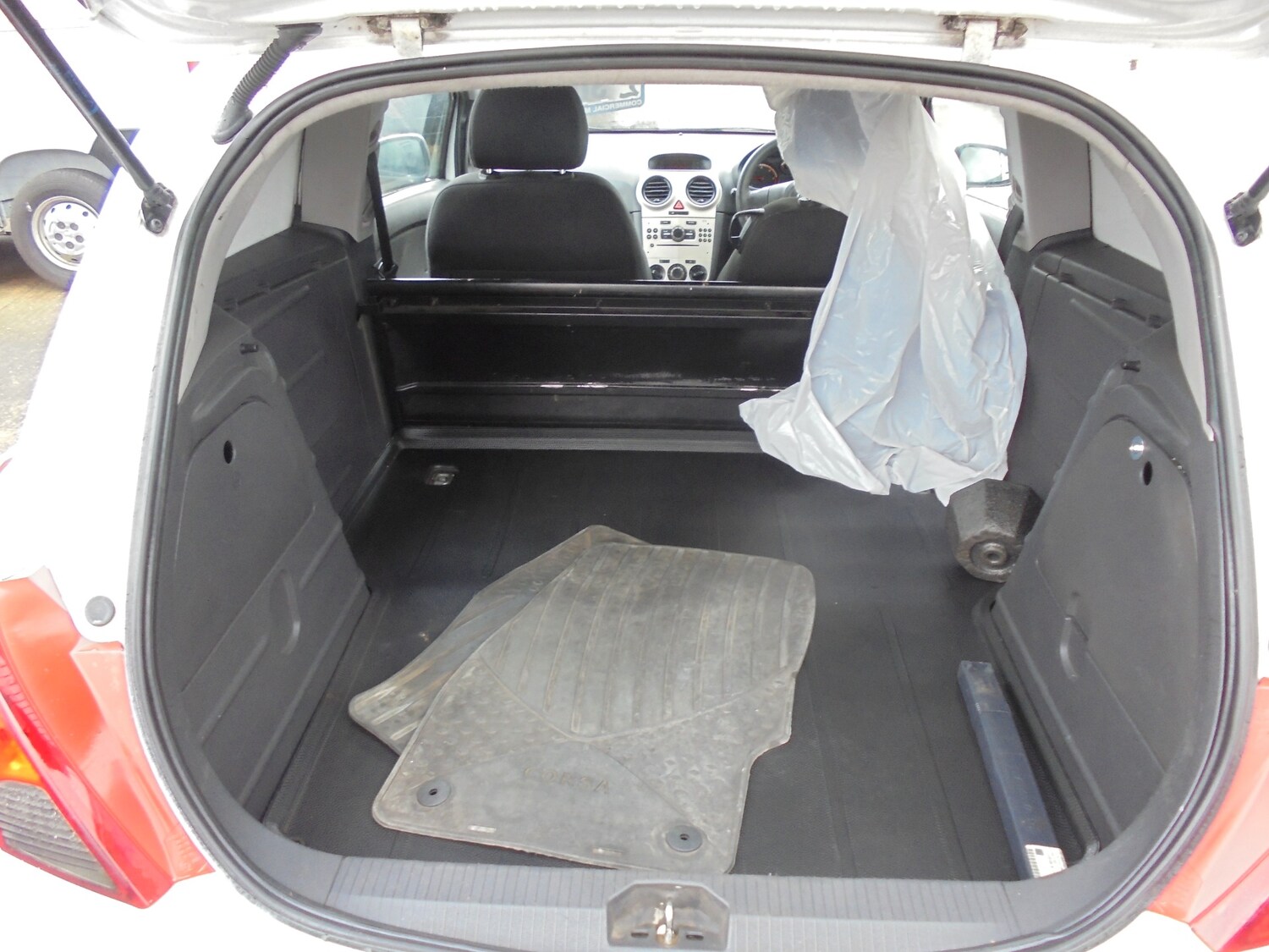 Used Vauxhall Corsa 2008 for sale - 77490244: Photo 5