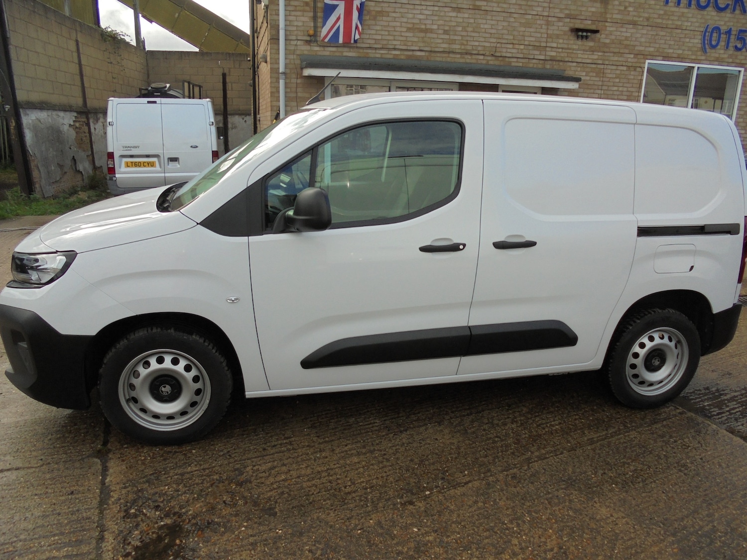 Used Vauxhall Combo 2024 for sale - 76464735: Photo 4