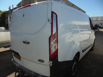 Used Ford Transit Custom 2015 for sale - 78442369: Photo